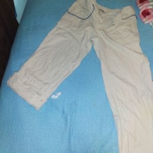 The north face size 6 women's pants and capris